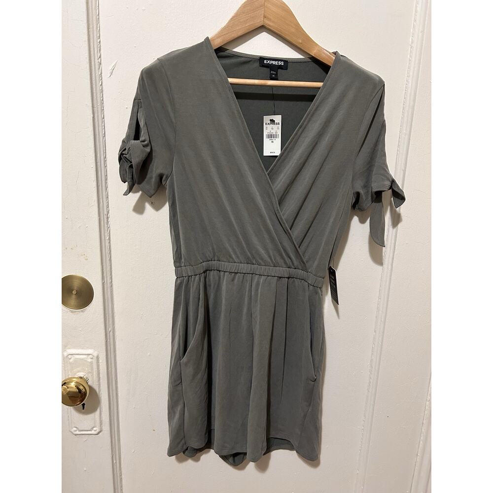 NWT‎ Express Short Sleeve Gray Romper Pockets Tie Sleeve | XS
